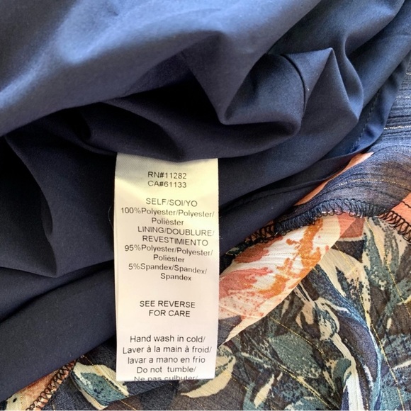 Adelyn Rae Floral Hi-Low Dress With Sheer Sleeves Size Small - Picture 15 of 16